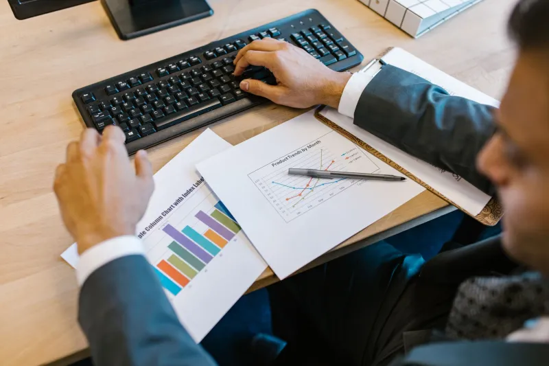 Your Econ Textbook Lied to You — Here's What Real Markets Actually Look Like