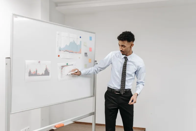When the Formula Fails: How Real Business Leaders Actually Make Decisions Without All the Facts